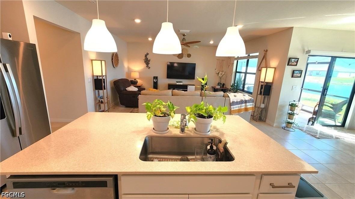 10754 Marlberry Way - Photo 3 of 22