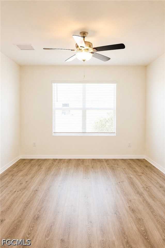 337 Sw 30th Ave - Photo 6 of 25