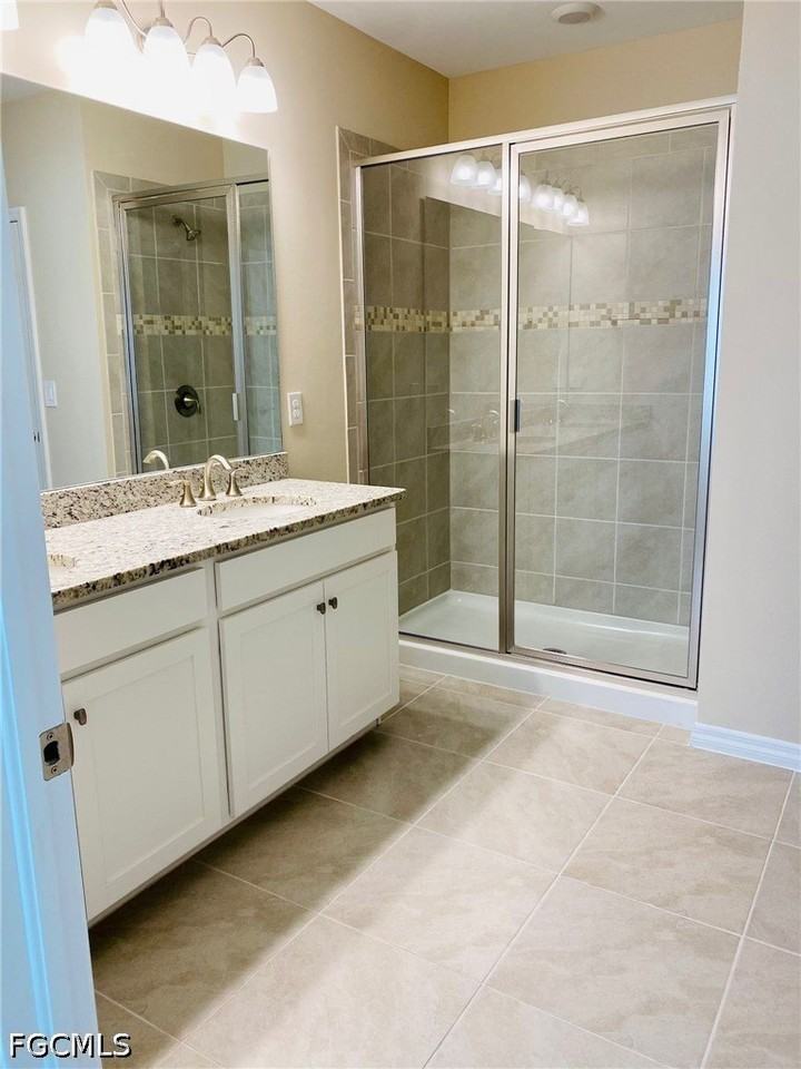 3076 Royal Gardens Ave - Photo 4 of 6