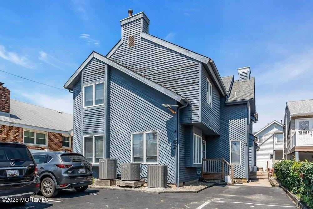 62 Sherman Ave #A1 - Photo 3 of 17