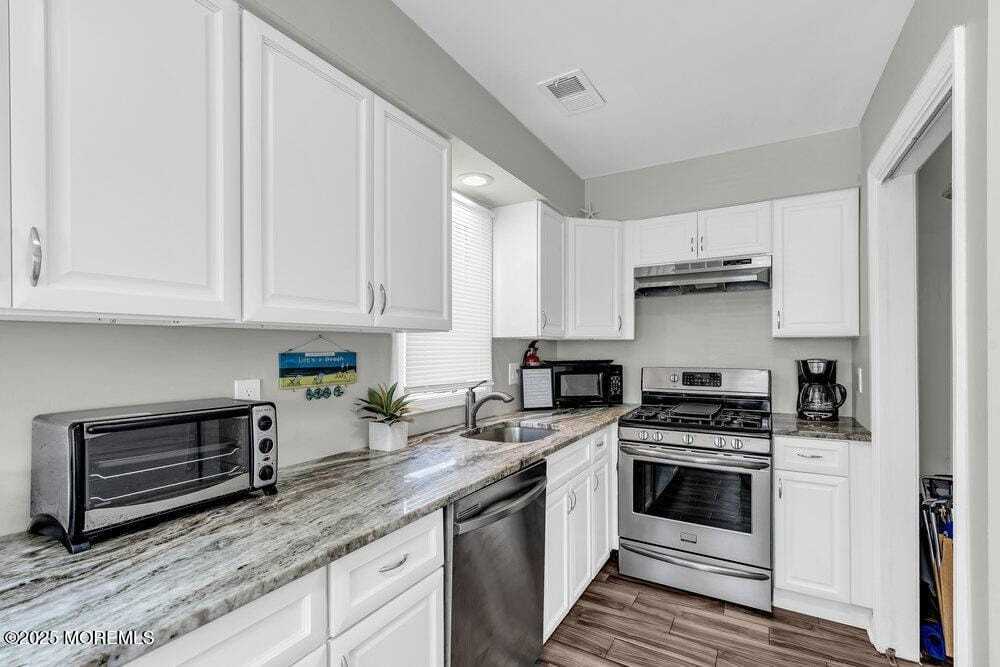 62 Sherman Ave #A1 - Photo 7 of 17