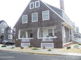 featured image of 336 East Ave