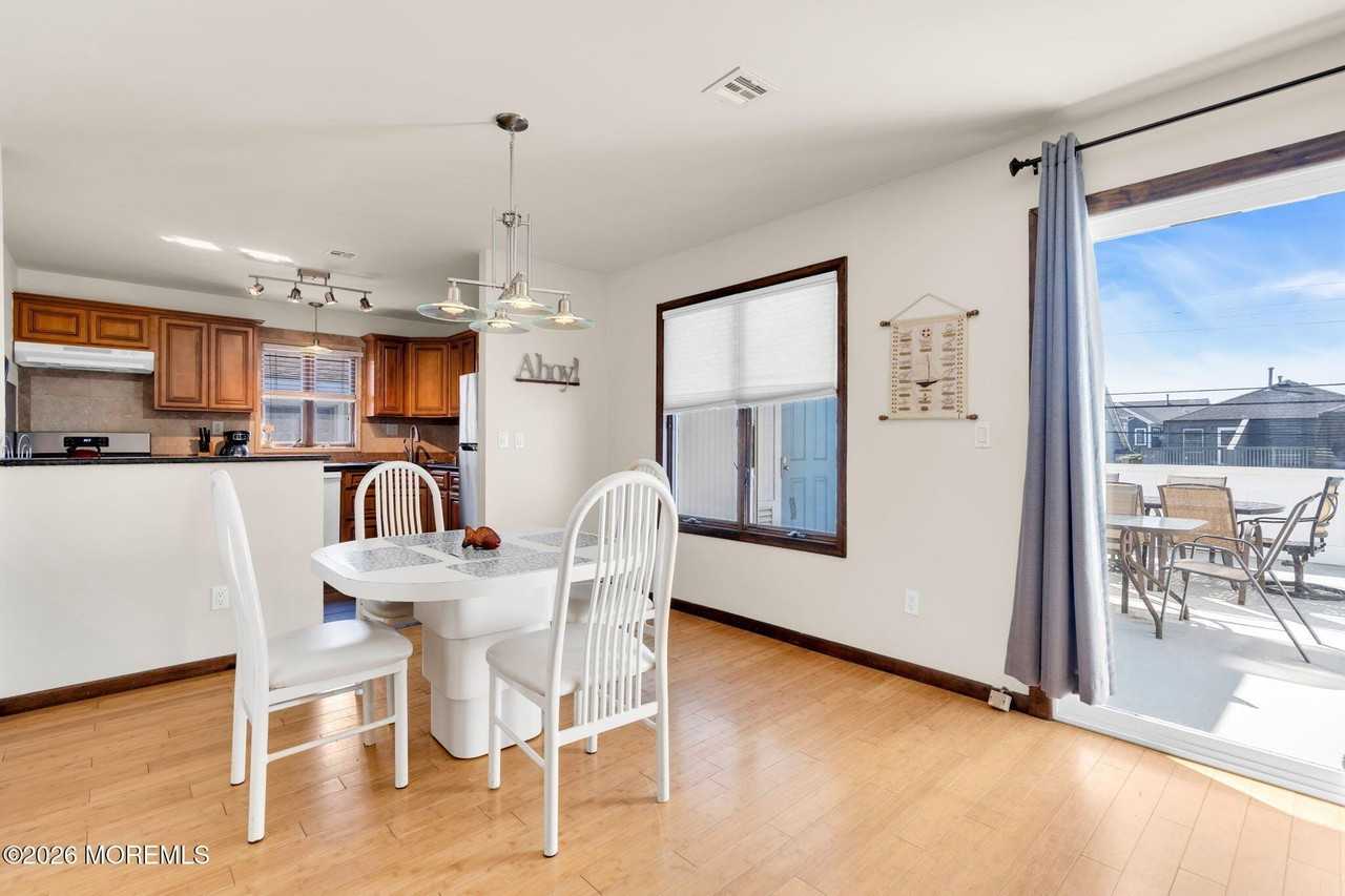 65 Grand Central Ave #1 - Photo 7 of 23