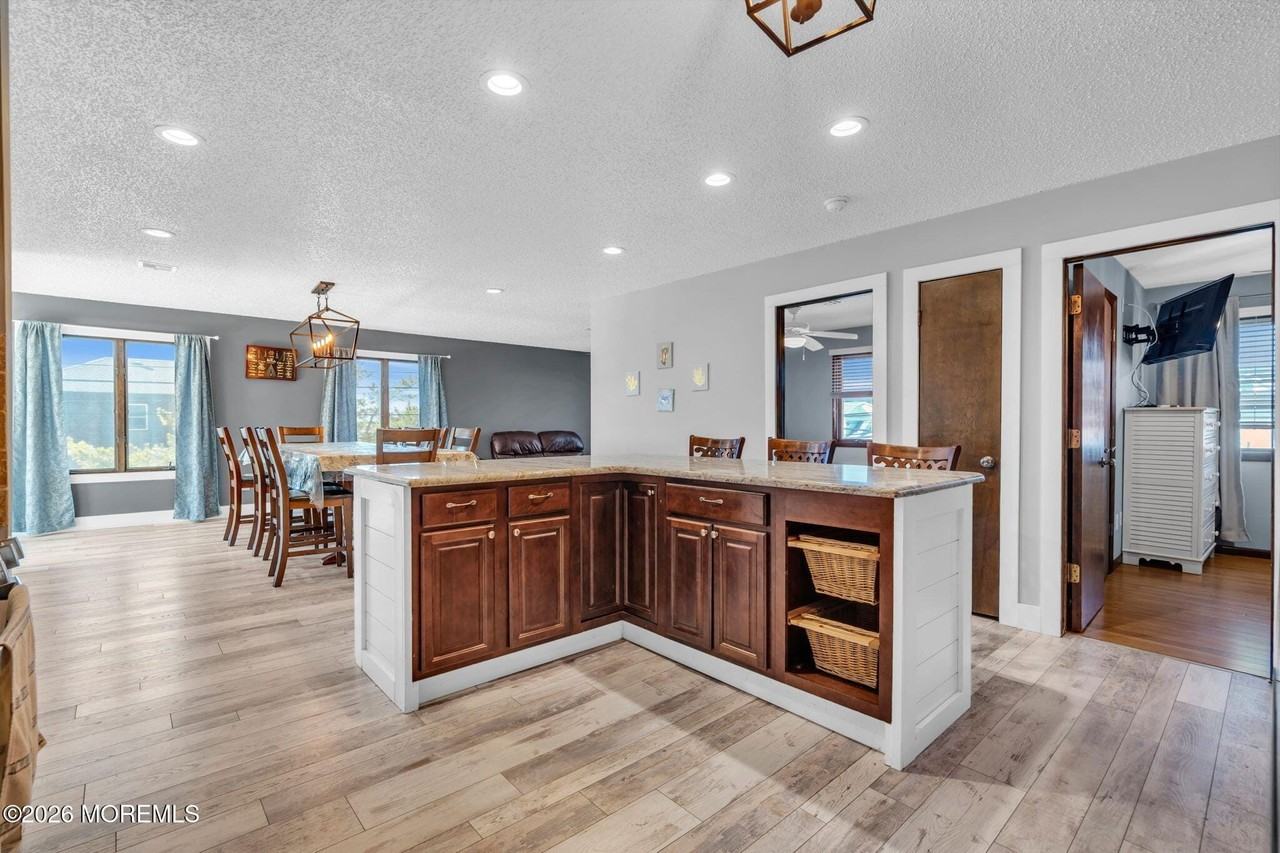 65 Grand Central Ave #2 - Photo 5 of 27