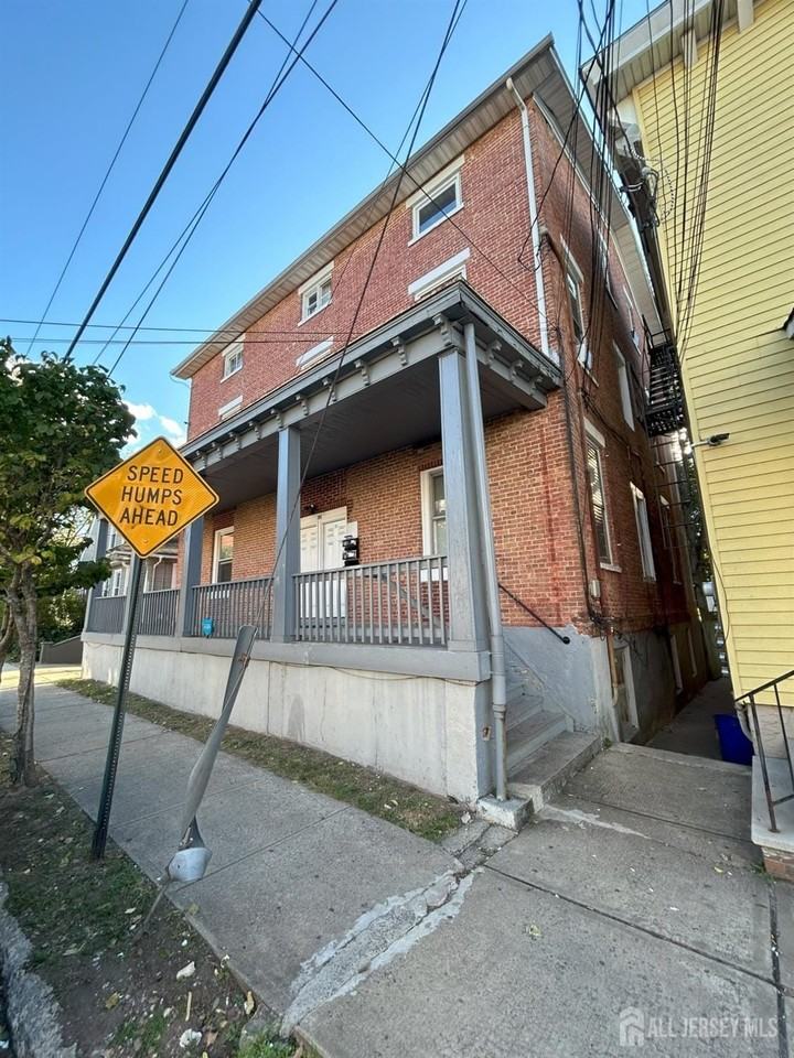 (address hidden) - Photo 2 of 10