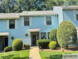 featured image of 3606 Cricket Cir