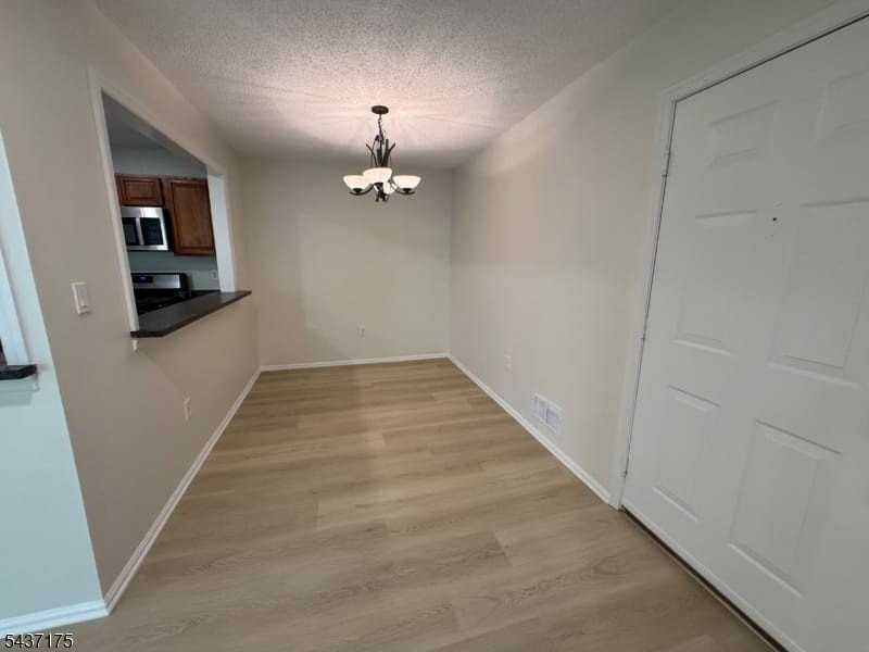 7 Sheffield Ct #7 - Photo 5 of 20