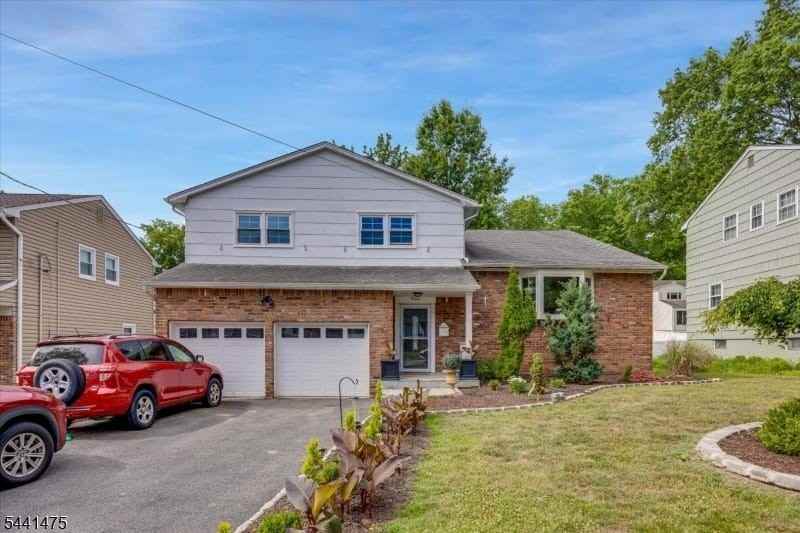 20 (address hidden) - Photo 2 of 28