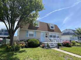 325 14th St S - Photo 1 of 1