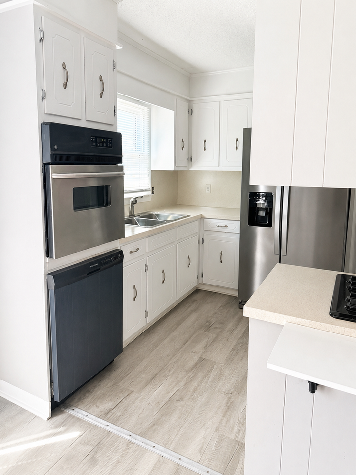 152 Leonard Dr - Photo 3 of 11