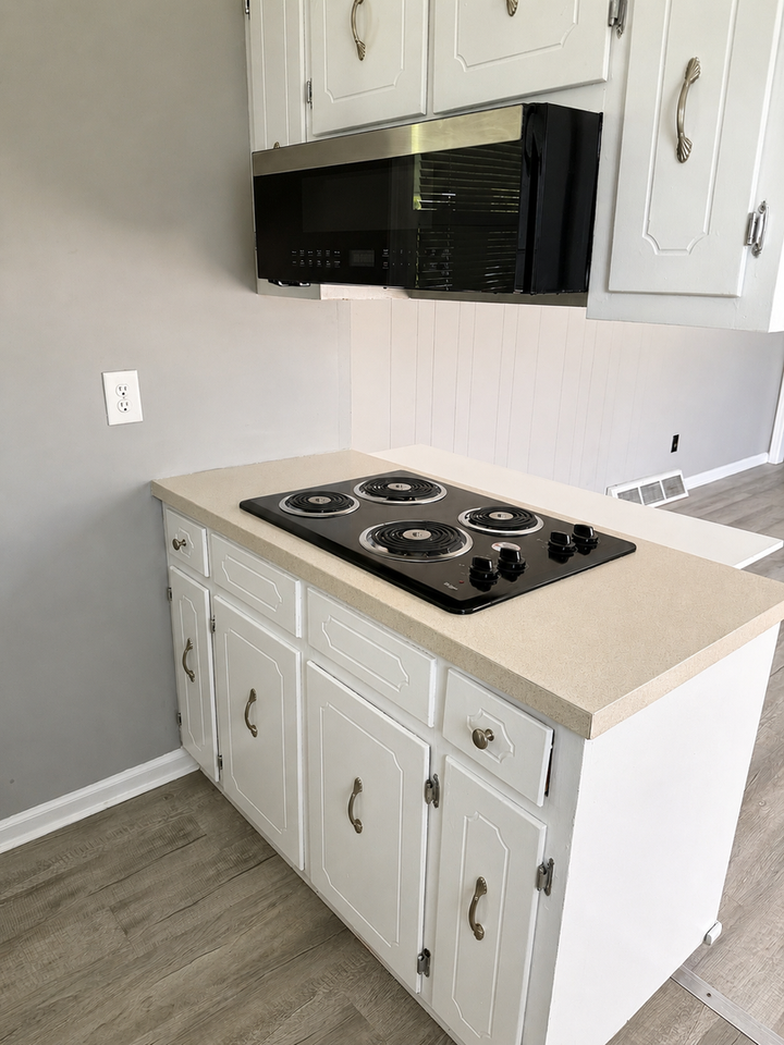 152 Leonard Dr - Photo 4 of 11
