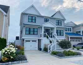 726 W Shore Dr - Photo 1 of 1