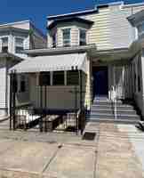 featured image of 119 N Newport Ave