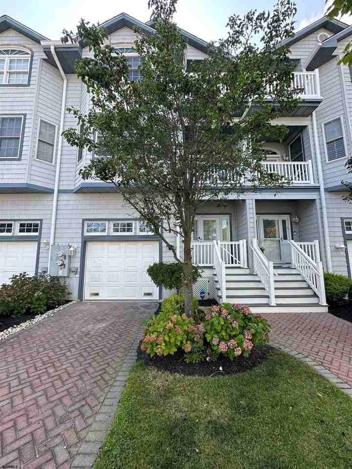 32 (address hidden) - Photo 2 of 32