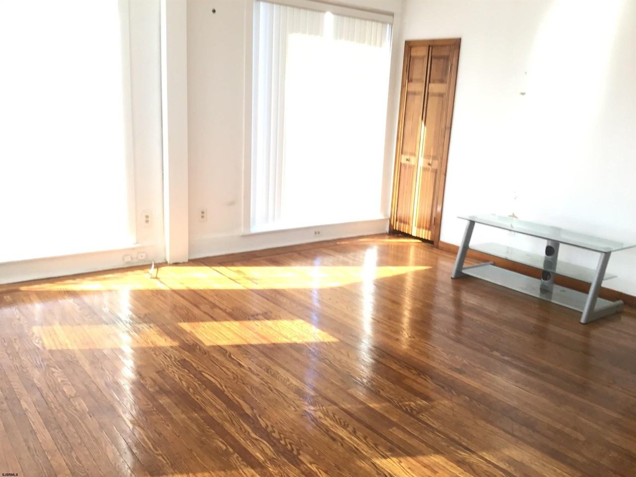 123 (address hidden) #2ndFL - Photo 4 of 10