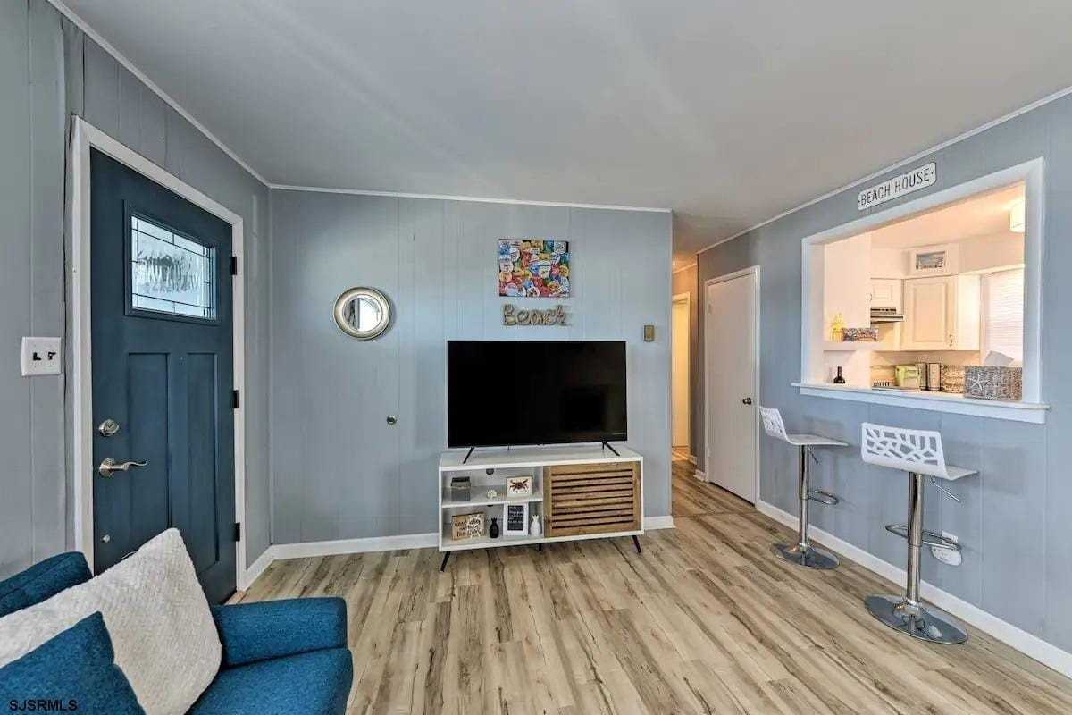 1106 E Evans Blvd #1stFL - Photo 7 of 22