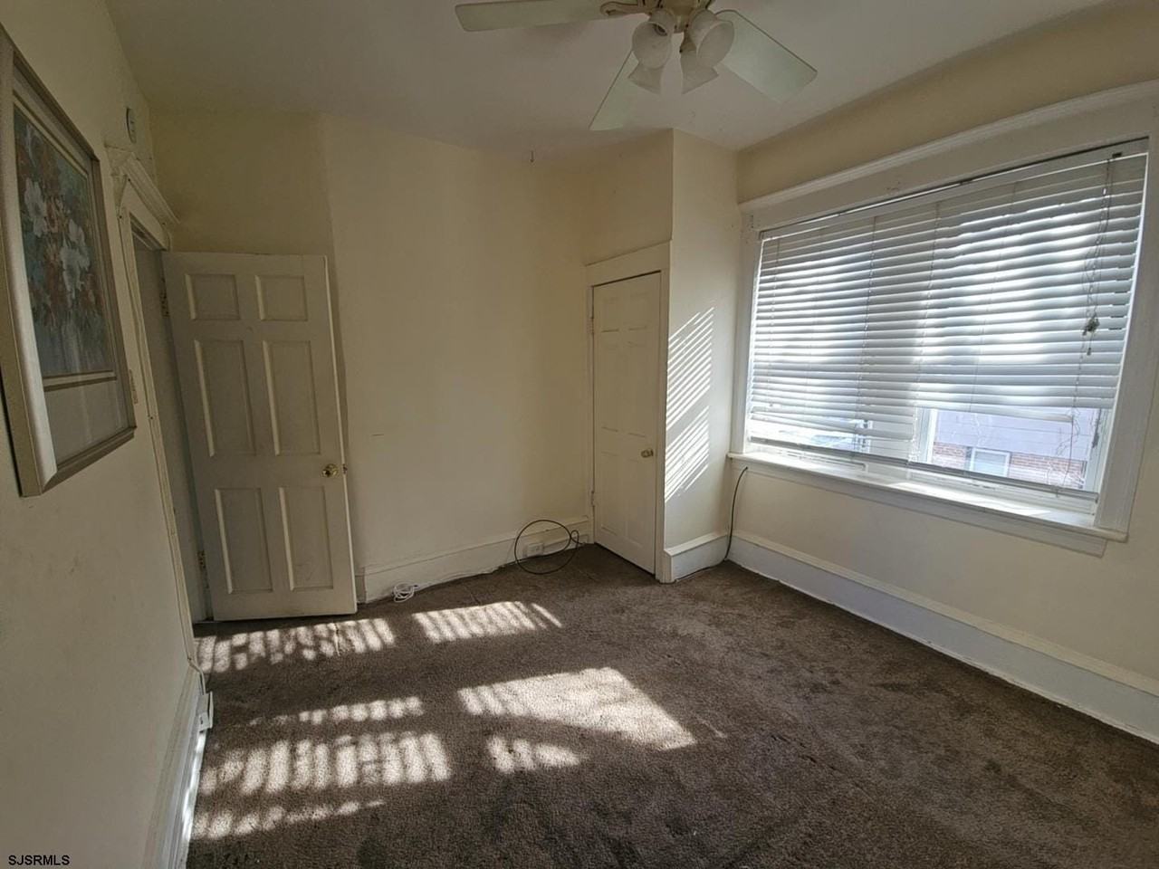 3818 Ventnor Ave - Photo 5 of 17