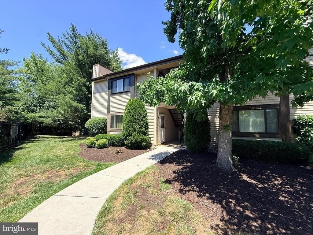 808 Britton Pl - Photo 2 of 23