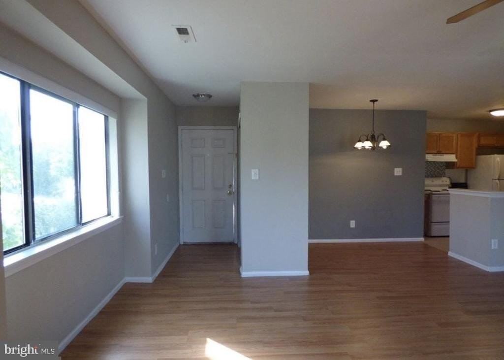 808 Britton Pl - Photo 3 of 23