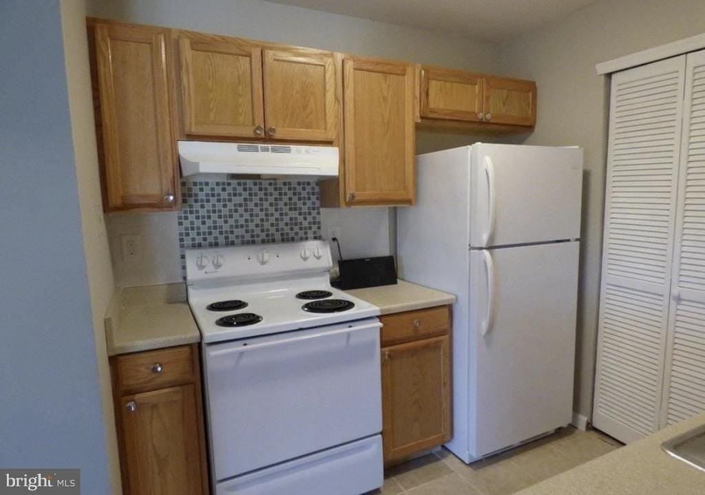 808 Britton Pl - Photo 6 of 23