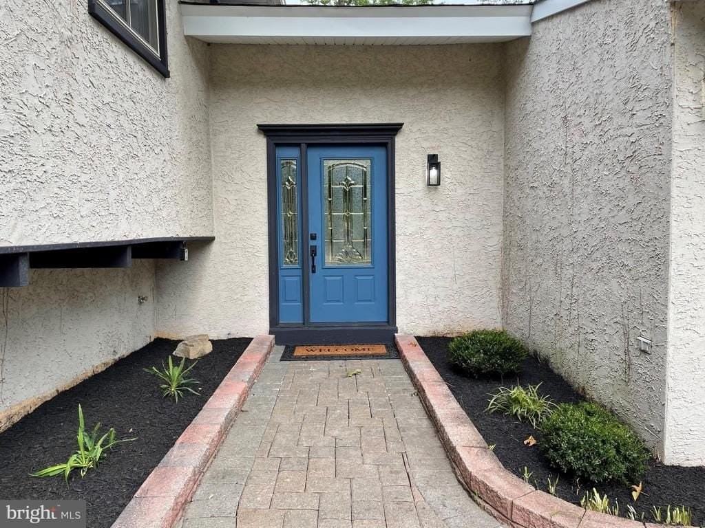 802 Salem Ct - Photo 5 of 35