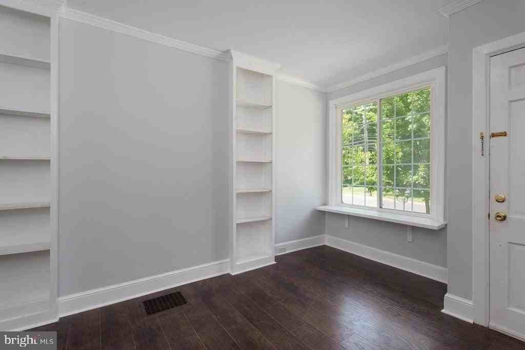 156 (address hidden) - Photo 5 of 32