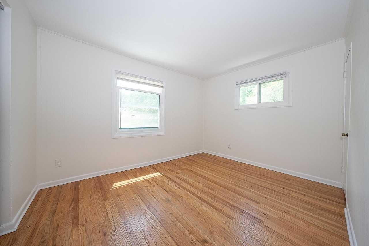 35 Eastwood Rd - Photo 7 of 21