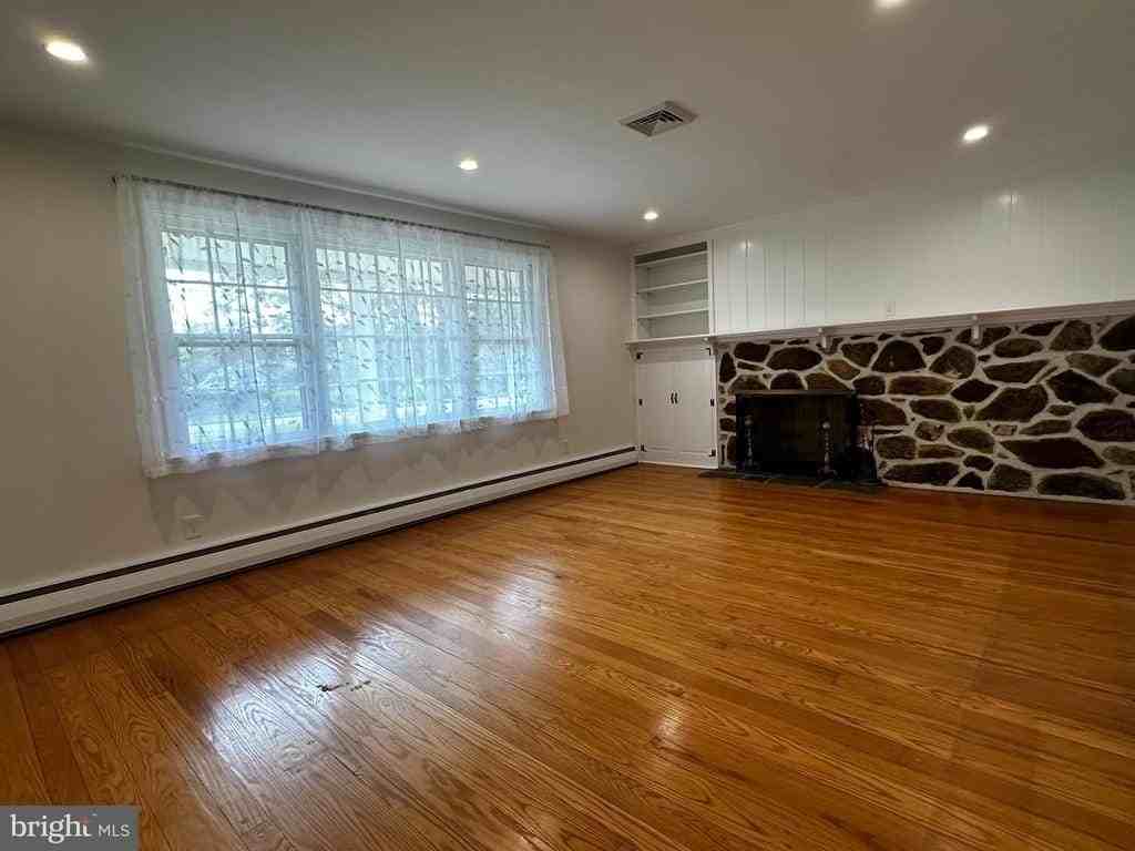 4 (address hidden) - Photo 7 of 50