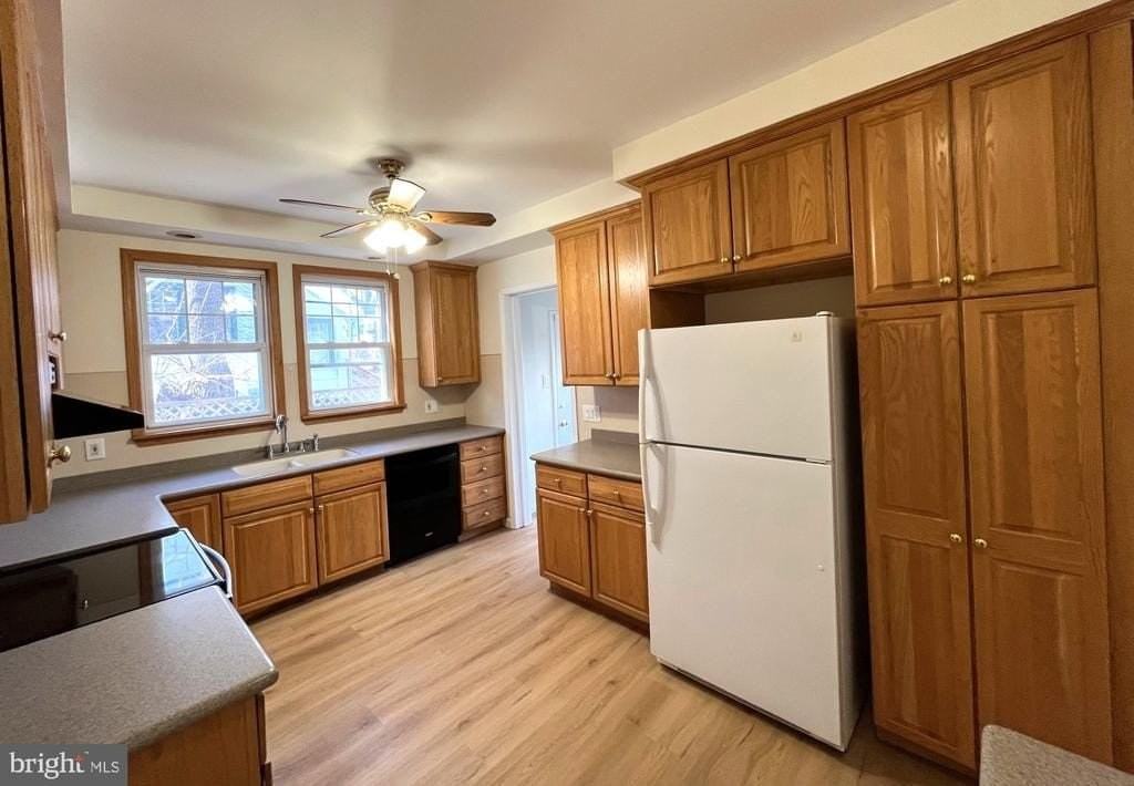 107 Upland Ter - Photo 2 of 14