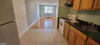 307 E Clarkson Ave #1stFL - Photo 1 of 1