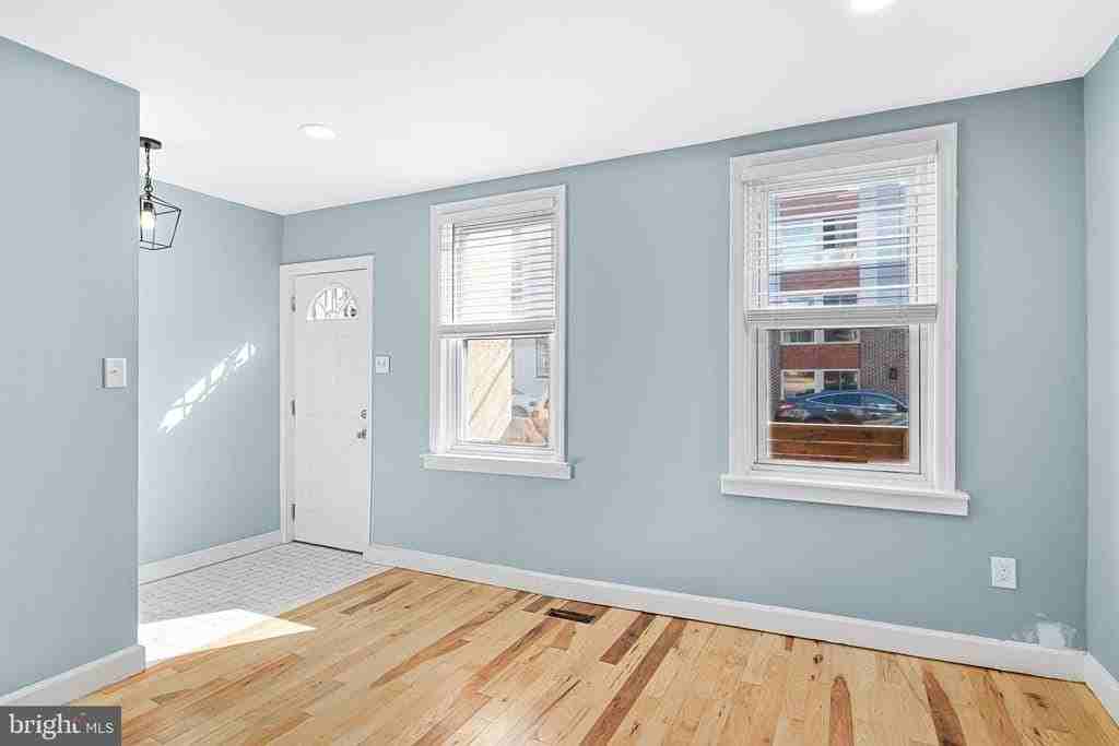 1152 S 15th St - Photo 4 of 30