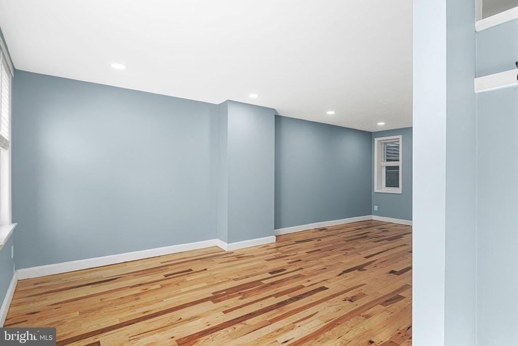 1152 S 15th St - Photo 5 of 30