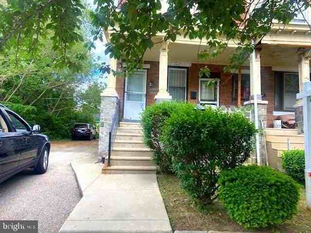 1549 N 56th St #2 - Photo 3 of 23