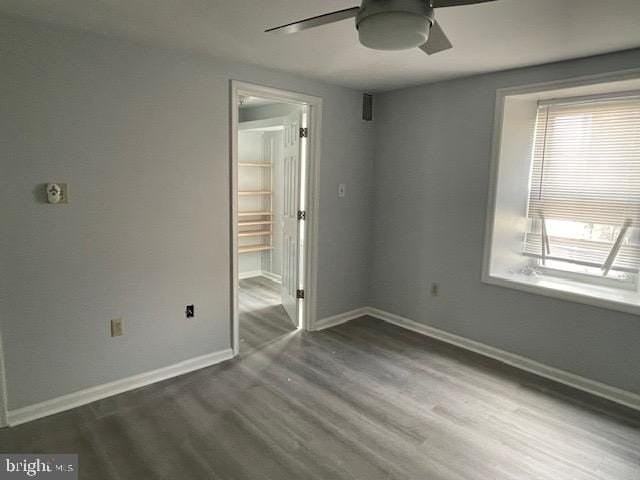4520 Baker St - Photo 5 of 10