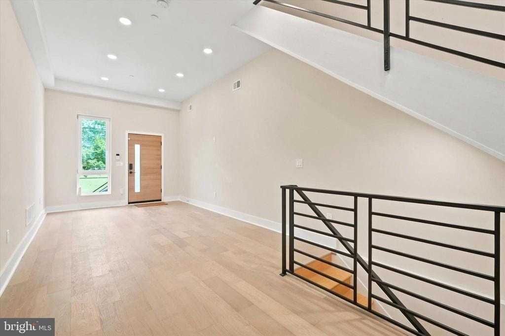 2440 E Harold St - Photo 3 of 15