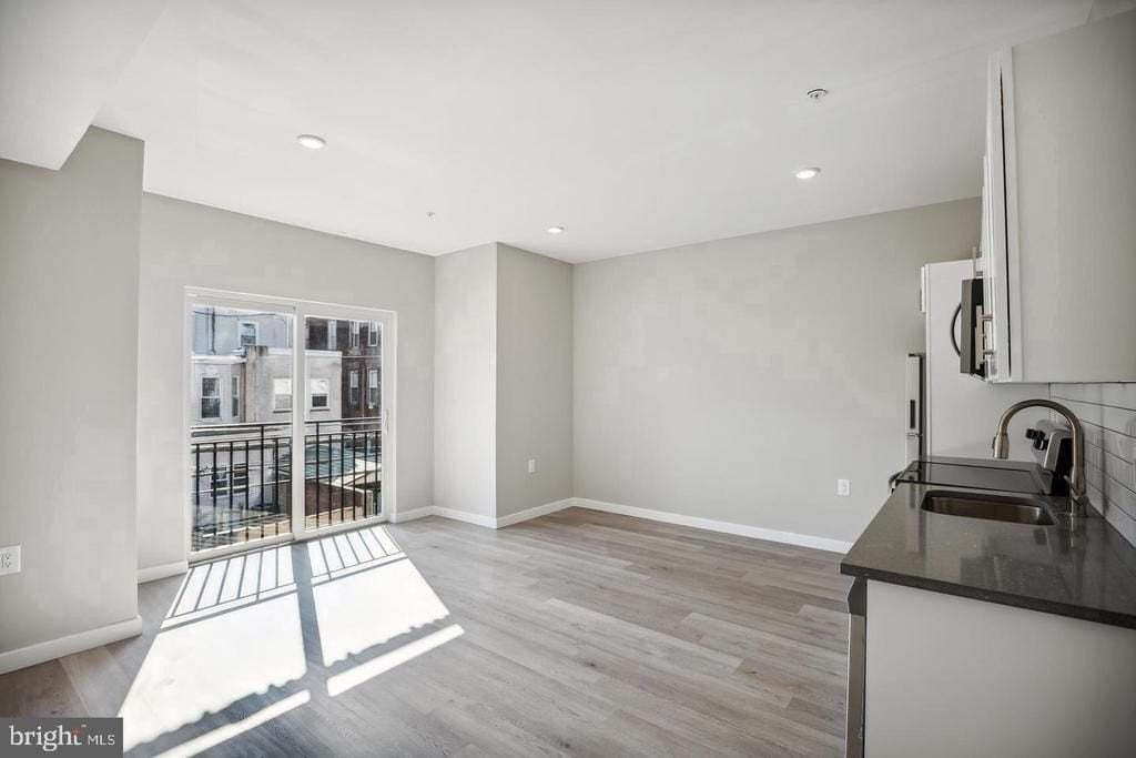 2243 N Broad St - Photo 2 of 9