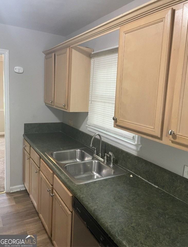 1589 Pinehurst Dr Sw - Photo 4 of 6