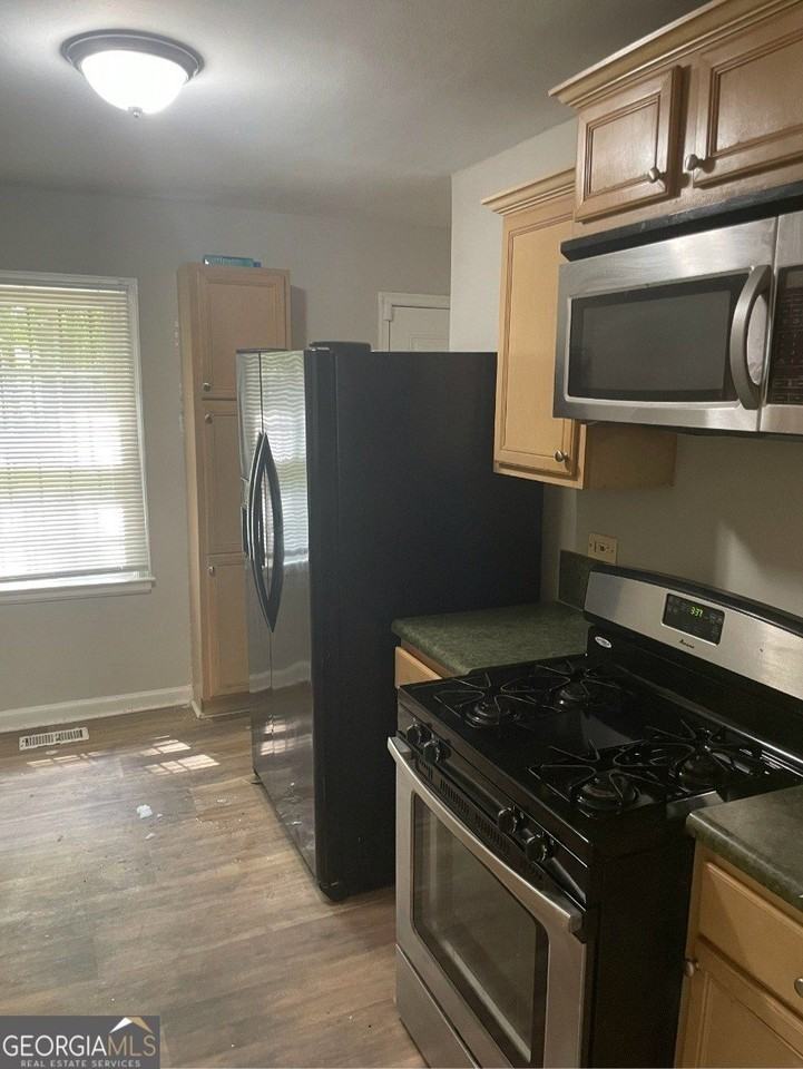 1589 Pinehurst Dr Sw - Photo 5 of 6