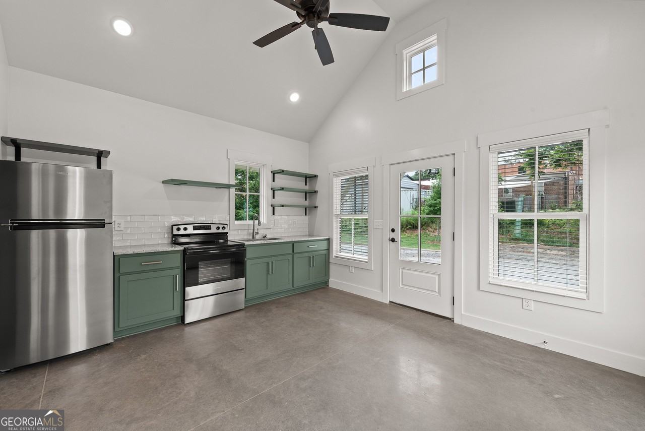 705A Jefferson St - Photo 5 of 21