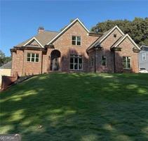 featured image of 133 W Putnam Ferry Rd