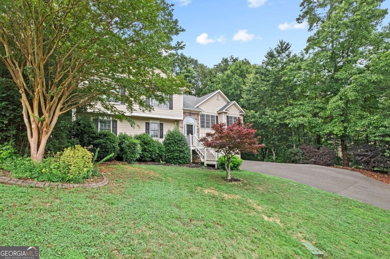 122 Brookhaven Ln - Photo 2 of 32