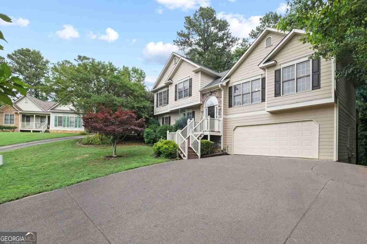 122 Brookhaven Ln - Photo 3 of 32