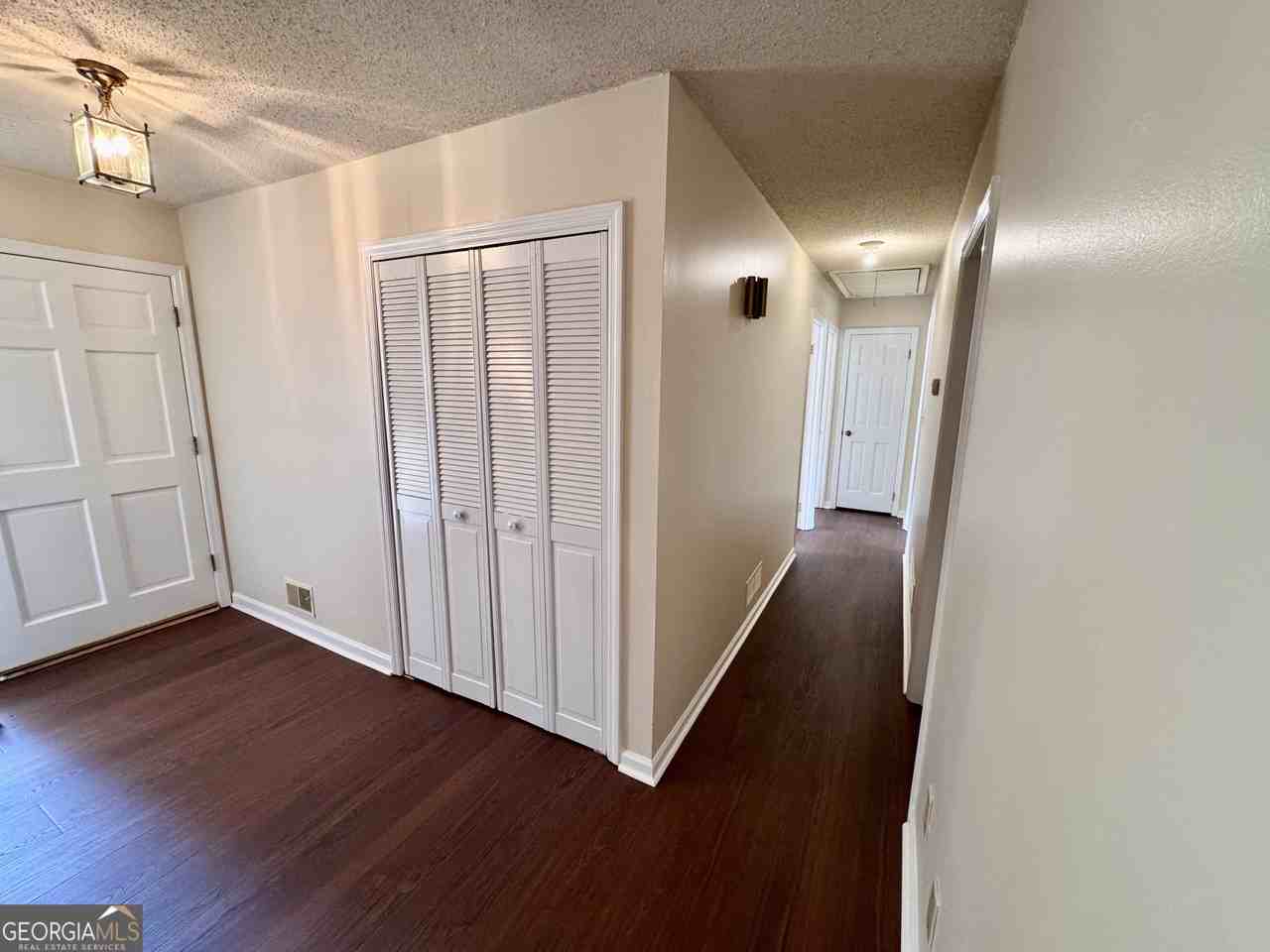 3636 Hardy Rd - Photo 3 of 15