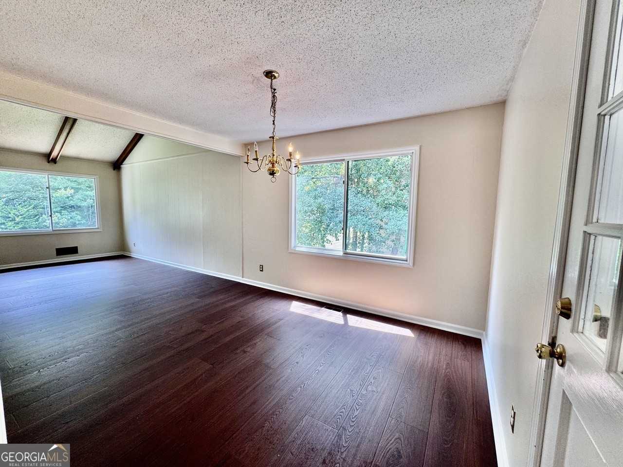 3636 Hardy Rd - Photo 5 of 15
