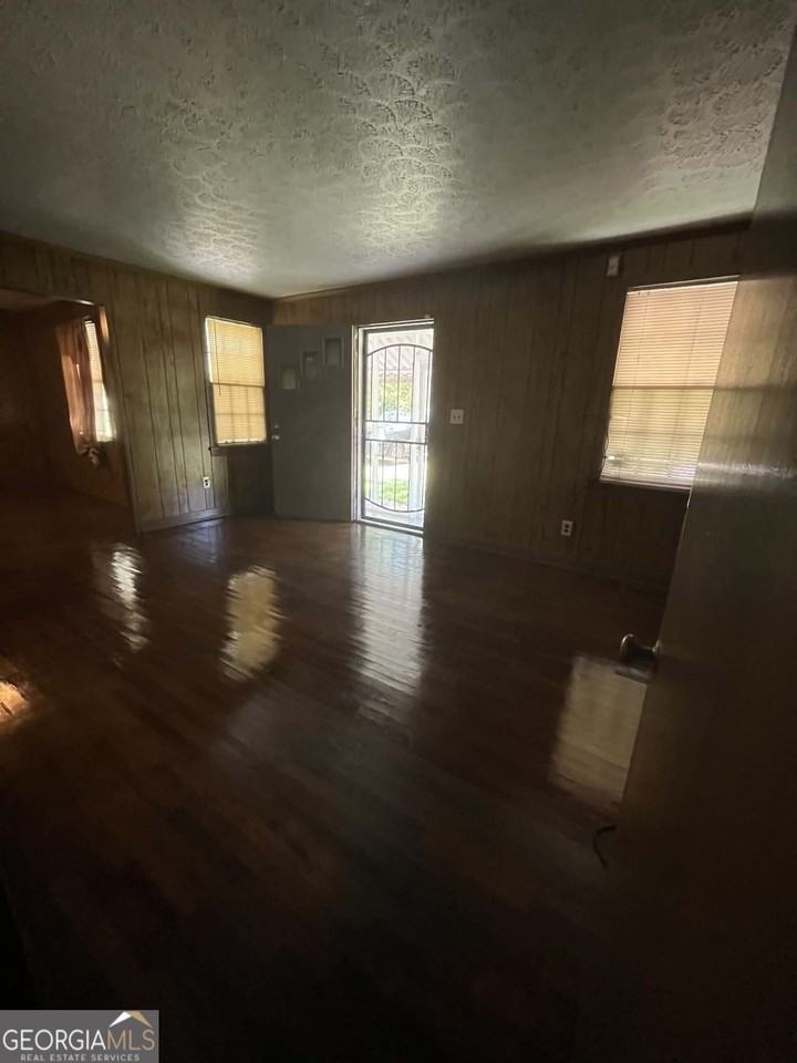 3993 Guyton St - Photo 2 of 8