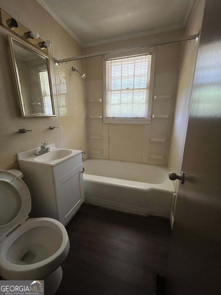 3993 Guyton St - Photo 4 of 8