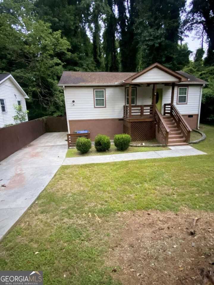 2176 Pansy St Nw - Photo 2 of 18