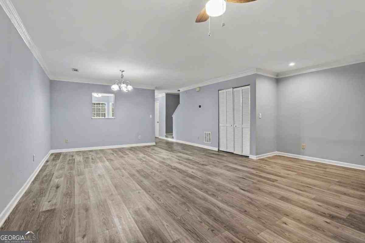 5582 Stonington Trace Pkwy - Photo 5 of 16