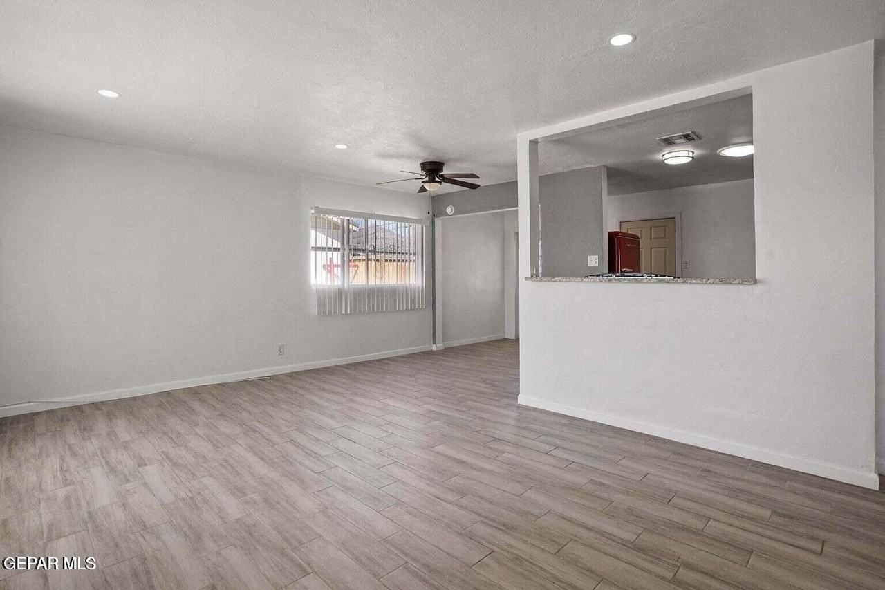 5021 Tetons Dr - Photo 3 of 23