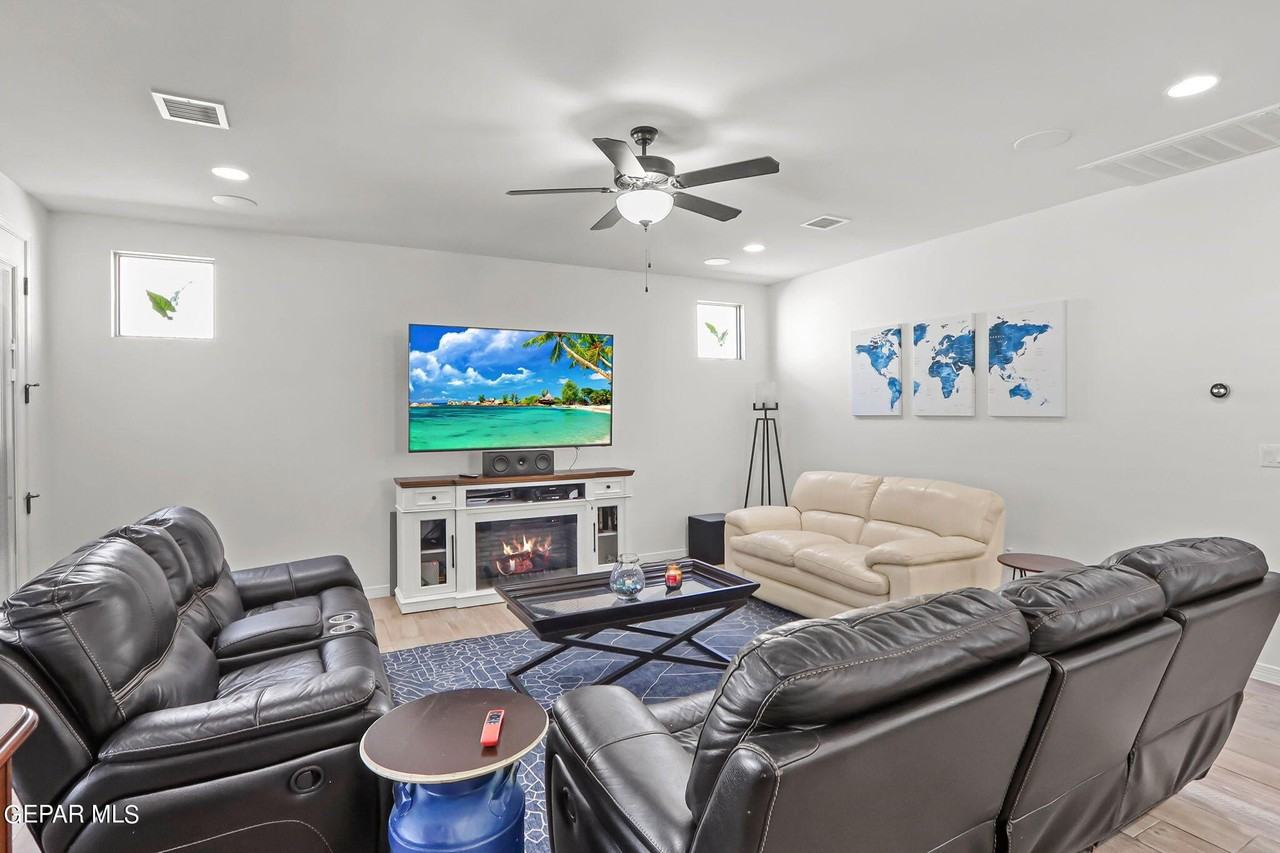 13221 Pocklington Rd - Photo 7 of 37
